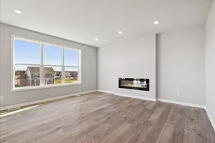 1937 Dahlia Dr, Shakopee, MN 55379 - Photo 11