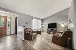 601 Hickory St SW, Isanti, MN 55040 - Photo 5