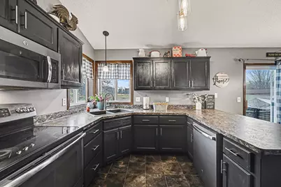 601 Hickory Street SW, Isanti, MN 55040 - Photo 3