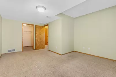 5796 Willow Lane N, Shoreview, MN 55126 - Photo 23