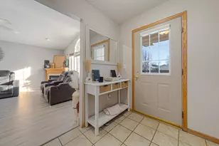 1502 Carriage Cir, Faribault, MN 55021 - Photo 11