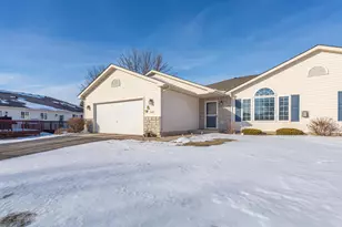 1502 Carriage Cir, Faribault, MN 55021 - Photo 3