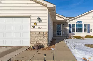 1502 Carriage Cir, Faribault, MN 55021 - Photo 5