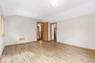 15776 Cedar Ridge Rd, Eden Prairie, MN 55347 - Photo 17