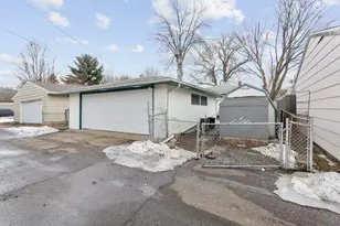 984 Armstrong Ave, Saint Paul, MN 55102 - Photo 23