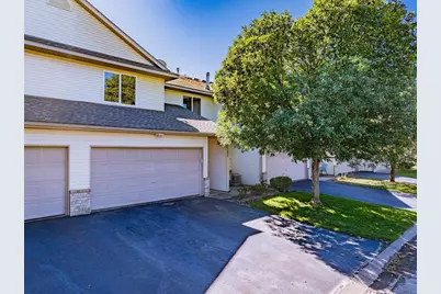 1122 Crystal Place W, Chaska, MN 55318 - Photo 1