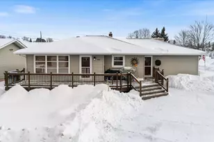 704 S 8th Ave W, Virginia, MN 55792 - Photo 1