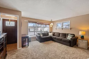 704 S 8th Ave W, Virginia, MN 55792 - Photo 9