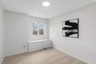 2571 Nemitz Ave E, Maplewood, MN 55119 - Photo 29