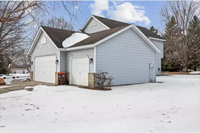 2571 Nemitz Avenue E, Maplewood, MN 55119 - Photo 3