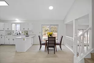 2571 Nemitz Ave E, Maplewood, MN 55119 - Photo 9