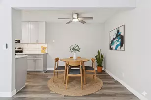 4380 Brookside Ct, Edina, MN 55436 - Photo 3