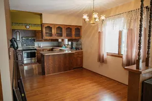 525 N Hood St, Blue Earth, MN 56013 - Photo 11