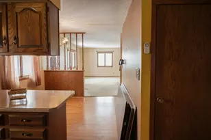 525 N Hood St, Blue Earth, MN 56013 - Photo 9