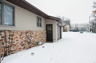 525 N Hood St, Blue Earth, MN 56013 - Photo 41