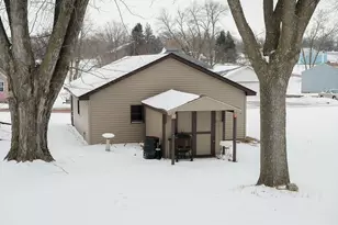 525 N Hood St, Blue Earth, MN 56013 - Photo 37