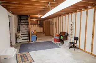 525 N Hood St, Blue Earth, MN 56013 - Photo 23