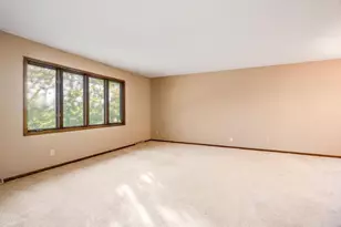 7585 Lanewood Ln N, Maple Grove, MN 55311 - Photo 5