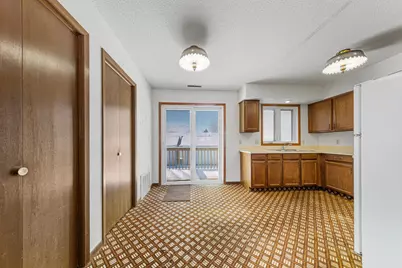 1805 Lakewood Avenue, Albert Lea, MN 56007 - Photo 11