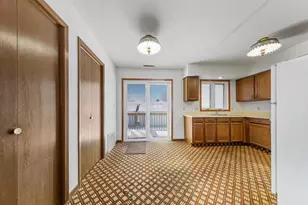 1805 Lakewood Ave, Albert Lea, MN 56007 - Photo 11