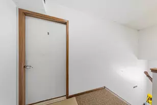 1805 Lakewood Ave, Albert Lea, MN 56007 - Photo 9