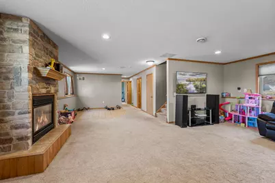 22355 Elston Avenue, Forest Lake, MN 55025 - Photo 25