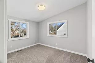 810 13th St SE, Rochester, MN 55904 - Photo 17