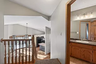 800 Griffin Ave, Mahtomedi, MN 55115 - Photo 37