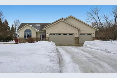 1609 40th Avenue N, Moorhead, MN 56560 - Photo 1