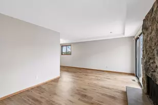 1318 Landmark Trail N, Hopkins, MN 55343 - Photo 13