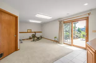 812 Larkspur Ct, Shakopee, MN 55379 - Photo 17
