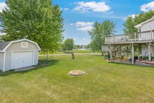 812 Larkspur Ct, Shakopee, MN 55379 - Photo 29