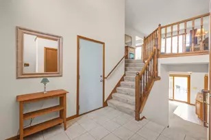 812 Larkspur Ct, Shakopee, MN 55379 - Photo 3