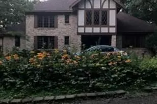 2700 Olde Wood Ct, Minnetonka, MN 55391 - Photo 1