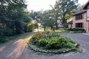 2700 Olde Wood Ct, Minnetonka, MN 55391 - Photo 49