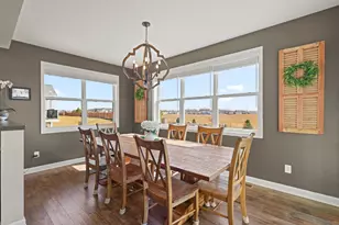 4377 Parkview Cir, Anoka, MN 55303 - Photo 9