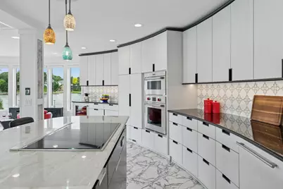 9235 Lake Riley Boulevard, Chanhassen, MN 55317 - Photo 11