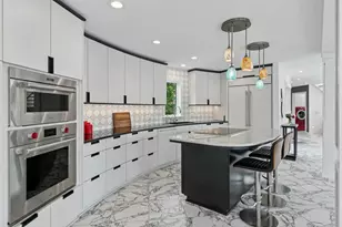 9235 Lake Riley Blvd, Chanhassen, MN 55317 - Photo 15