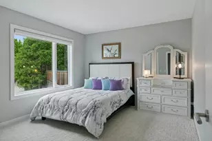 9235 Lake Riley Blvd, Chanhassen, MN 55317 - Photo 31