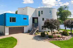 9235 Lake Riley Blvd, Chanhassen, MN 55317 - Photo 53