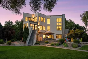 9235 Lake Riley Blvd, Chanhassen, MN 55317 - Photo 7