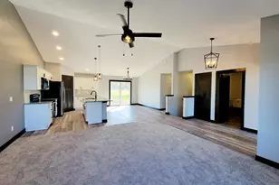 275 Hickory Ln NE, Owatonna, MN 55060 - Photo 9