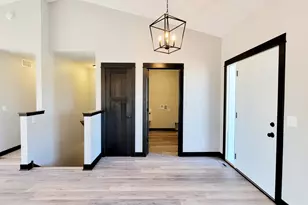 275 Hickory Ln NE, Owatonna, MN 55060 - Photo 11