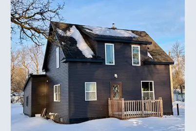 301 7th Avenue SE, Roseau, MN 56751 - Photo 3