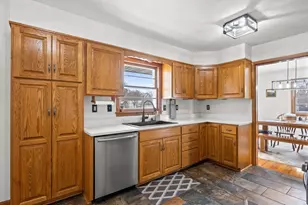 302 Fingal Dr, Alexandria, MN 56308 - Photo 11