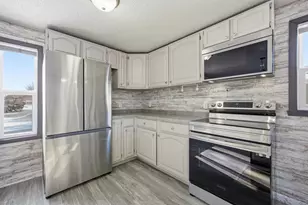 1802 10th Ave N, Moorhead, MN 56560 - Photo 9