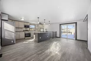 1802 10th Ave N, Moorhead, MN 56560 - Photo 5