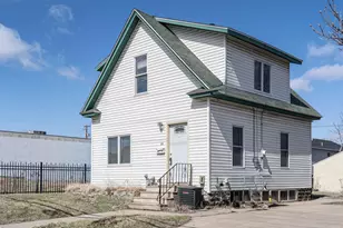 593 Front Ave, Saint Paul, MN 55117 - Photo 1