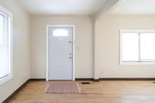 593 Front Ave, Saint Paul, MN 55117 - Photo 17