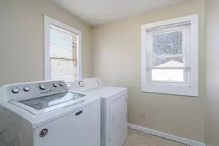 593 Front Ave, Saint Paul, MN 55117 - Photo 7